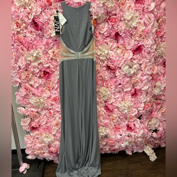 Jovani JVN62495 Grey Size 8 High Neck Sparkle Long Dress With Waist Beading NWT - Picture 5 of 7